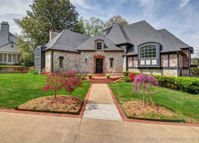 Property at 4004 S Yorktown Ave, Tulsa, OK 74105, 4 beds, 4 baths