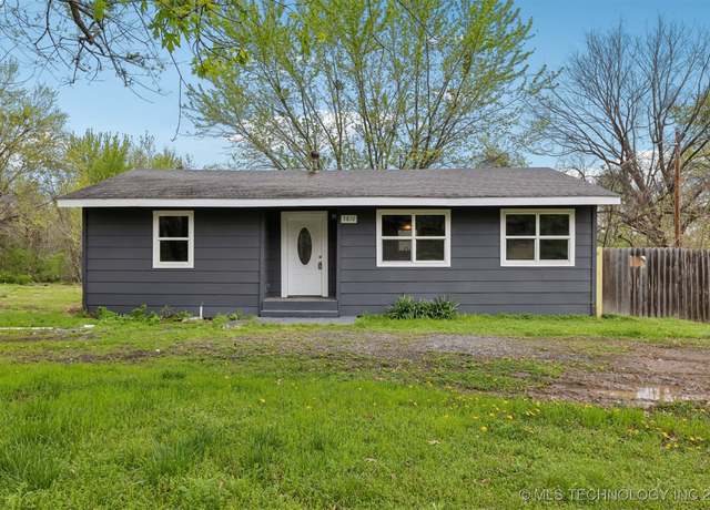 Property at 3810 W Fondulac St, Muskogee, OK 74401, 3 beds, 1 bath