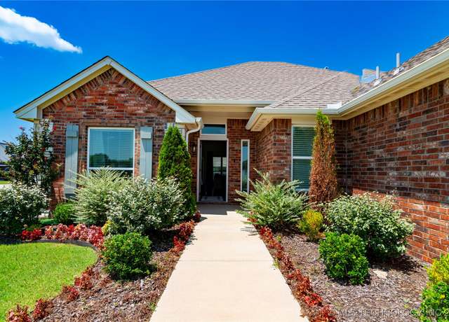 Property at 11022 S 276th EastAvenue, Coweta, OK 74429, 4 beds, 2 baths
