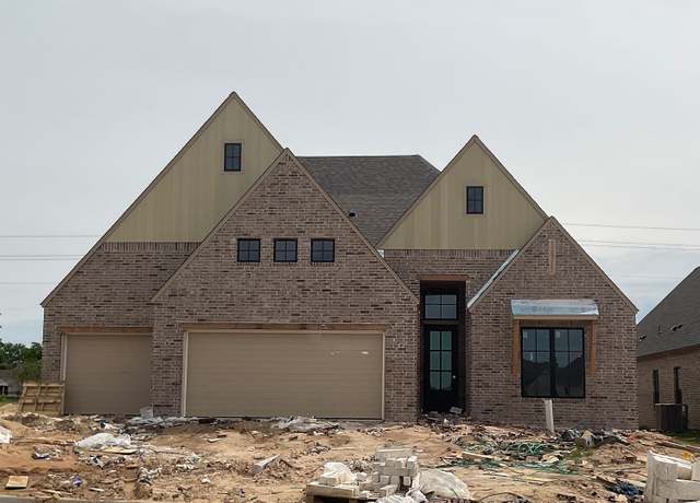 Property at 2513 W Twin Oaks St, Broken Arrow, OK 74012, 3 beds, 2.5 baths