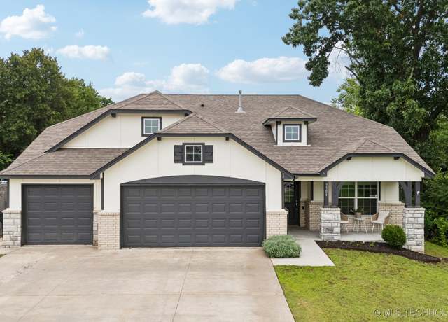 Property at 7504 S Indianwood Ave, Broken Arrow, OK 74011, 4 beds, 2 baths