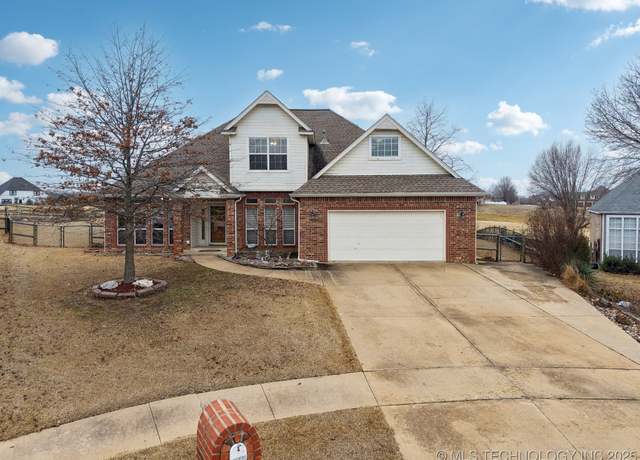 Property at 8402 N 100th EastAvenue, Owasso, OK 74055, 3 beds, 2.5 baths