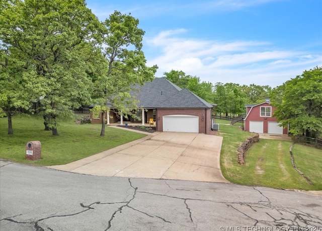 Property at 13215 E 182nd Cir, Bixby, OK 74008, 4 beds, 2 baths