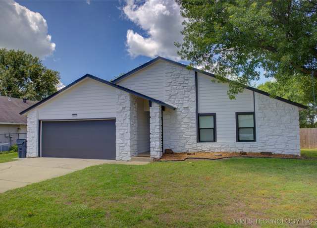 Property at 13866 S Nyssa Pl, Glenpool, OK 74033, 3 beds, 2 baths