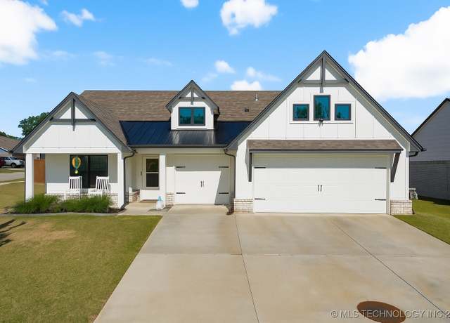 Property at 14315 S Harvard Pl, Bixby, OK 74008, 4 beds, 2 baths