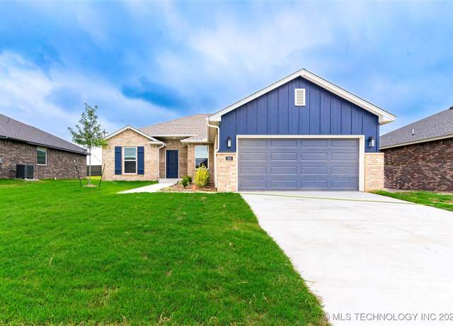 Property at 214 S 26th St, Collinsville, OK 74021, 4 beds, 2 baths