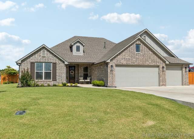 Property at 14112 N 69th EastAvenue, Collinsville, OK 74021, 4 beds, 2 baths