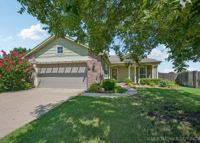 Property at 8911 E 62nd St, Tulsa, OK 74133, 2 beds, 2 baths
