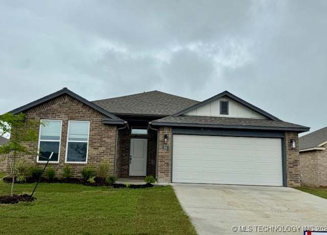 Property at 302 S 26th St, Collinsville, OK 74021, 3 beds, 2 baths