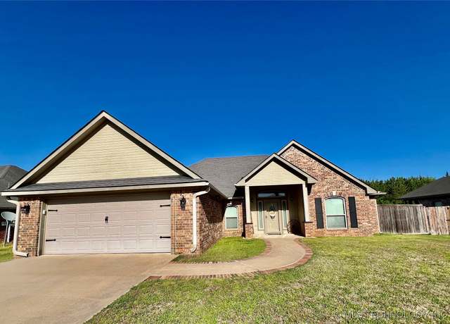 Property at 2516 Stage Coach Ave, Durant, OK 74701, 3 beds, 2 baths