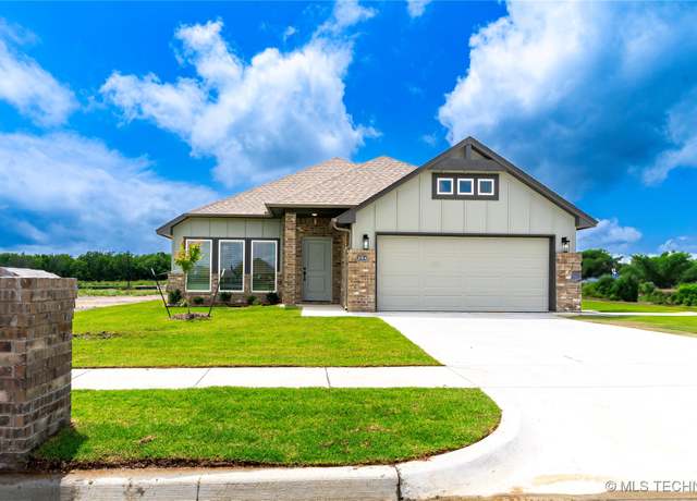 Property at 10914 S 272nd EastAvenue, Coweta, OK 74429, 4 beds, 2 baths