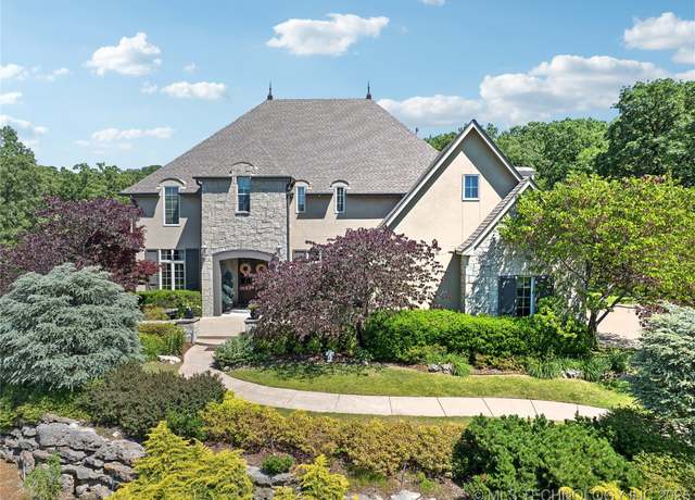 Property at 2621 S 49th WestAvenue, Tulsa, OK 74107, 5 beds, 4.5 baths