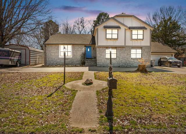 Property at 1414 SE 11th St, Wagoner, OK 74467, 5 beds, 4 baths