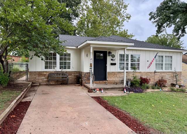 Property at 619 E 6th Ave, Bristow, OK 74010, 3 beds, 2 baths