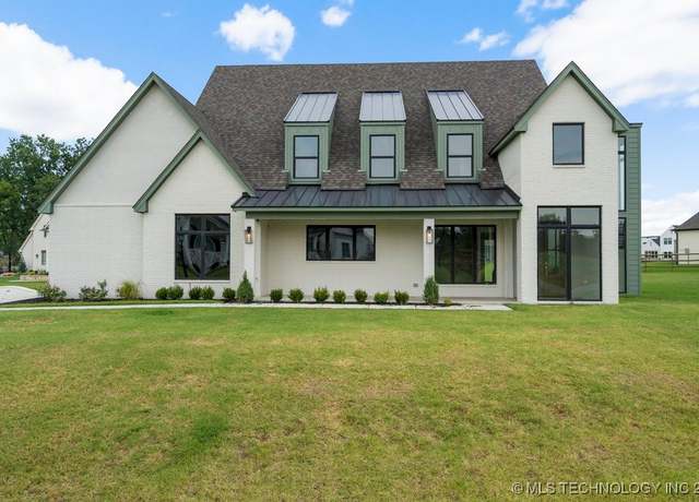 Property at 5851 N River Birch Rd, Owasso, OK 74055, 4 beds, 3.5 baths