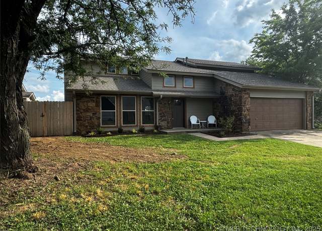 Property at 11902 E 83rd Pl N, Owasso, OK 74055, 4 beds, 2 baths