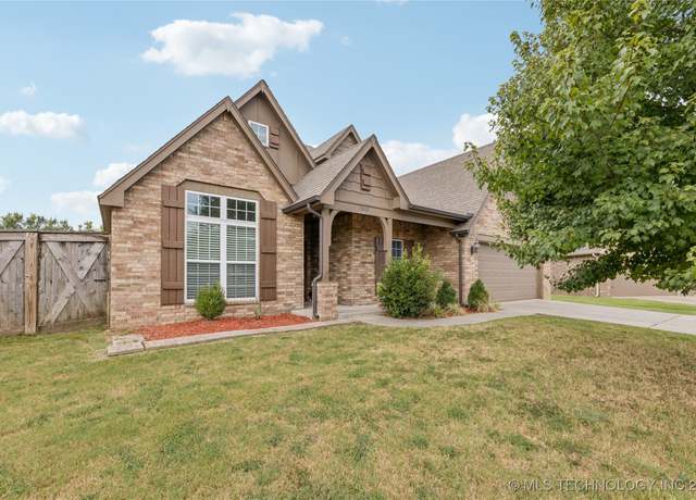 Property at 15410 E 87th St, Owasso, OK 74055, 5 beds, 3.5 baths