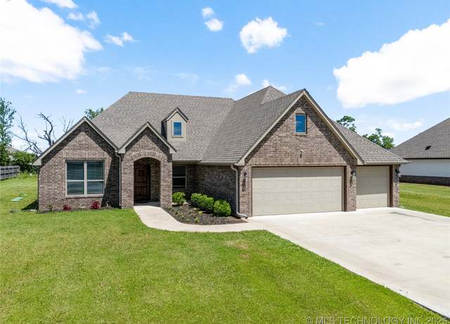 Property at 14145 N 72nd EastAvenue, Collinsville, OK 74021, 4 beds, 2.5 baths