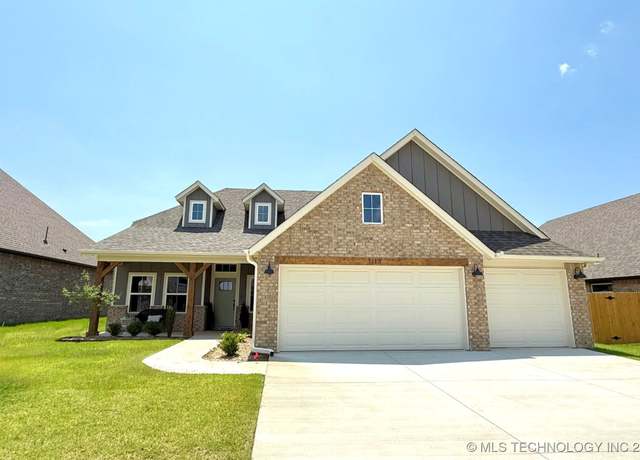 Property at 7113 E Princeton St, Broken Arrow, OK 74014, 3 beds, 2.5 baths