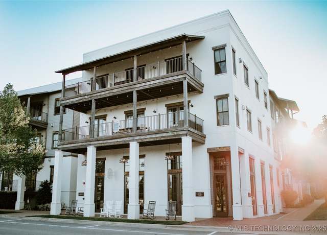 Property at 29 Water St #6, Carlton Landing, OK 74432, 4 beds, 3 baths
