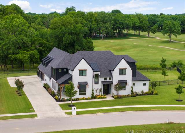 Property at 7408 E College St, Broken Arrow, OK 74014, 5 beds, 4.5 baths