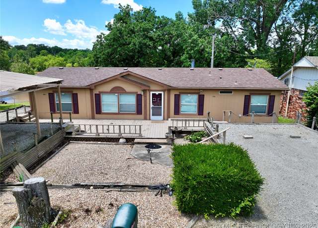 Property at 141 Hickory, Eufaula, OK 74432, 3 beds, 2 baths