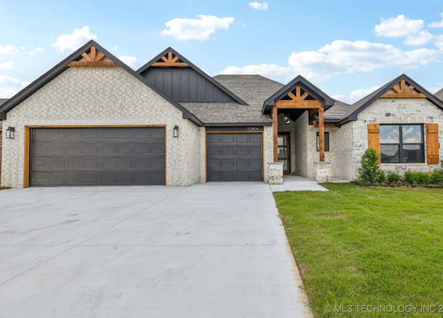 Property at 22806 E 106th Pl S, Broken Arrow, OK 74014, 4 beds, 2 baths