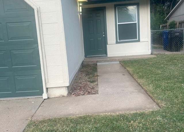 Property at 1105 N Narcissus Ave, Broken Arrow, OK 74012, 3 beds, 2 baths