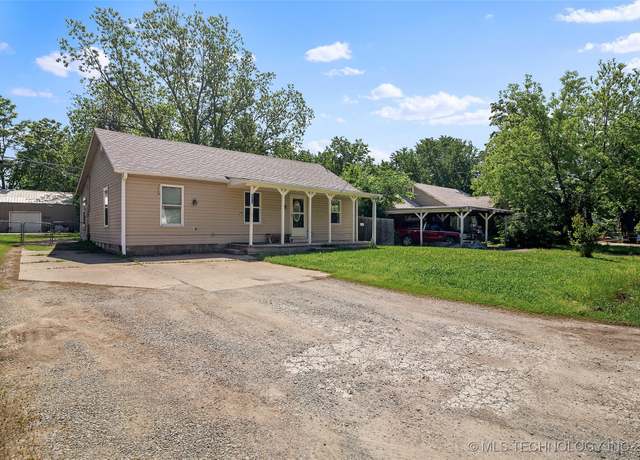 Property at 311 N Ora St, Pryor, OK 74361, 4 beds, 3 baths