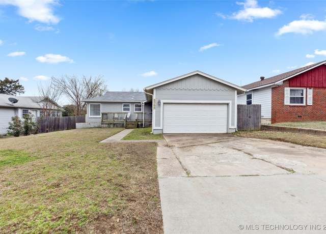 Property at 5766 E 27th St, Tulsa, OK 74114, 3 beds, 2 baths