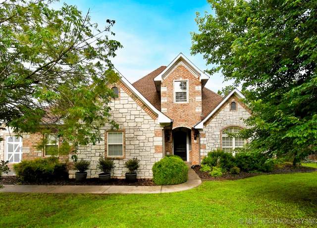Property at 2463 S Park Hl, Tahlequah, OK 74464, 4 beds, 3.5 baths