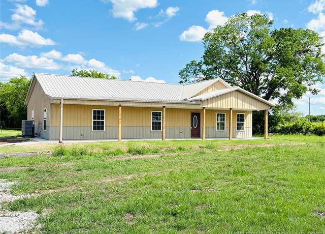 Property at 1102 W Main St, Beggs, OK 74421, 3 beds, 2 baths
