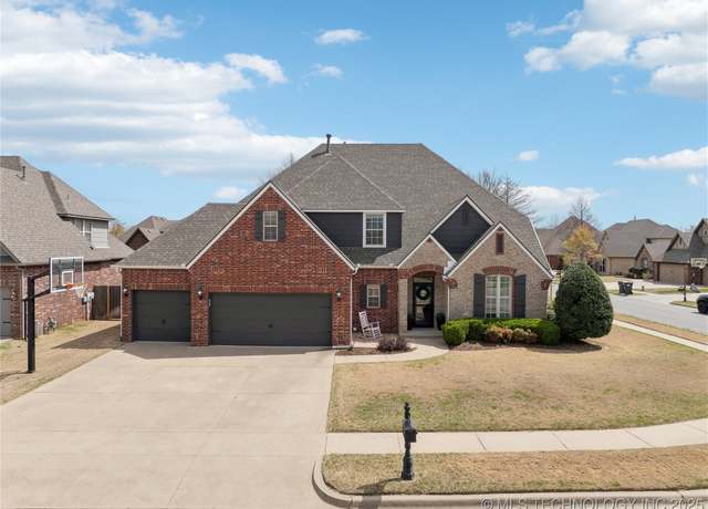 Property at 12683 S 67th EastAvenue, Bixby, OK 74008, 4 beds, 4 baths
