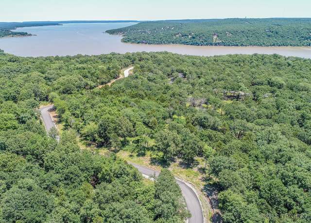 Property at 136 Patriot Pointe, Eufaula, OK 74432