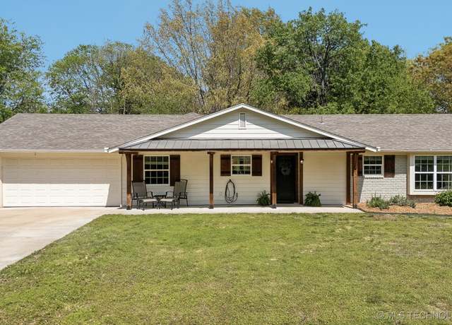 Property at 7105 E Hansford Rd, Claremore, OK 74019, 3 beds, 2 baths