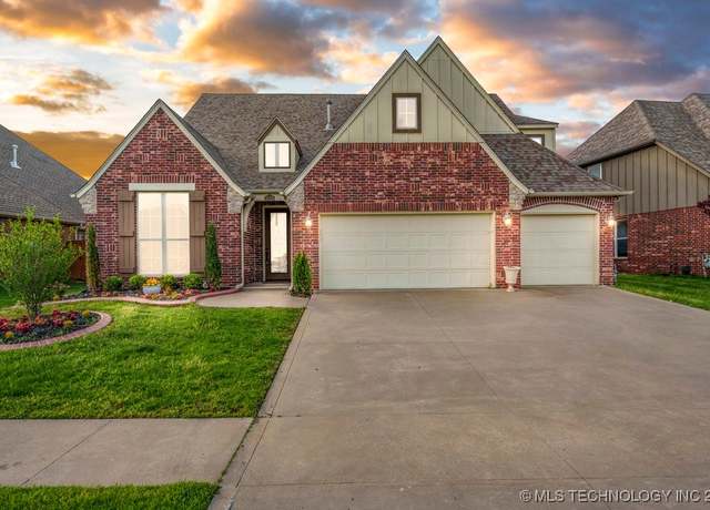 Property at 18728 E 42nd St, Tulsa, OK 74134, 4 beds, 3.5 baths