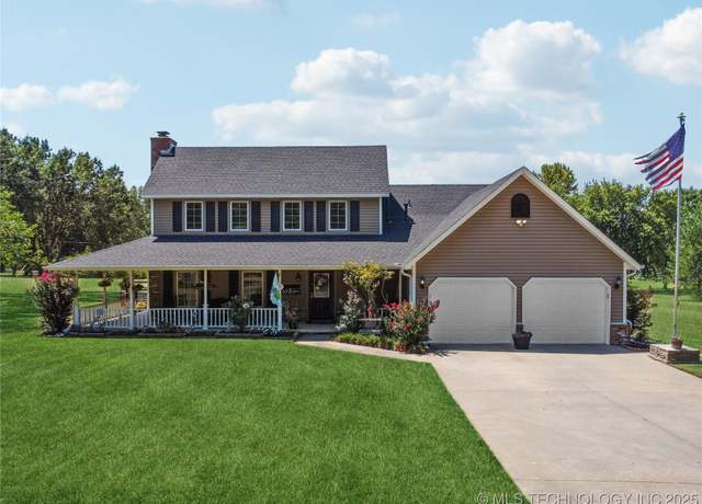 Property at 8322 N 161st EastAvenue, Owasso, OK 74055, 4 beds, 2.5 baths