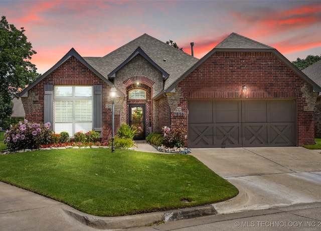 Property at 7816 E Galveston St, Broken Arrow, OK 74014, 3 beds, 2 baths