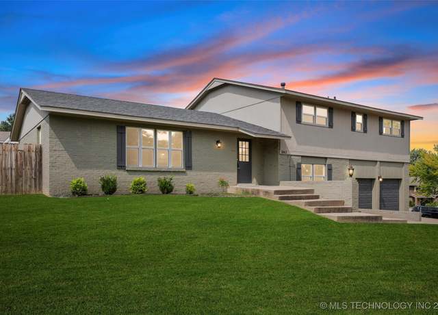 Property at 1063 Rolling Meadows Ct, Bartlesville, OK 74006, 4 beds, 2.5 baths