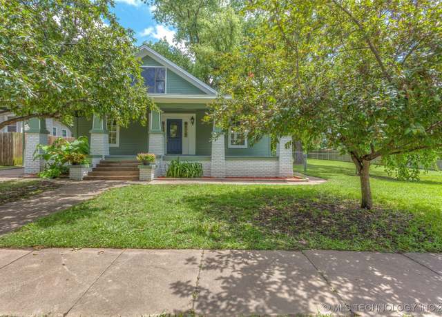 Property at 637 S Mounds St, Sapulpa, OK 74066, 5 beds, 2 baths
