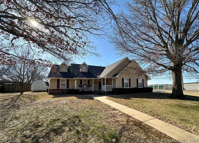 Property at 3111 W Berwick St, Claremore, OK 74017, 3 beds, 3 baths