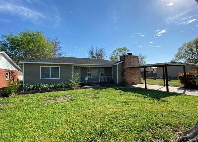 Property at 113 Urbana Dr, Blackwell, OK 74631, 2 beds, 1 bath