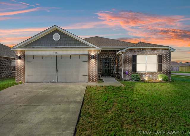 Property at 7506 E 159th St S, Bixby, OK 74008, 4 beds, 2 baths