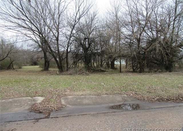 Property at W Delaware, Mcalester, OK 74501