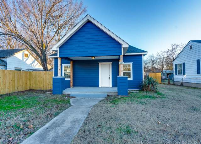 Property at 627 W 7th, Ada, OK 74820, 2 beds, 1 bath