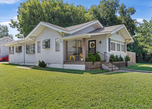 Property at 601 S Yorktown Ave, Tulsa, OK 74104, 3 beds, 2 baths
