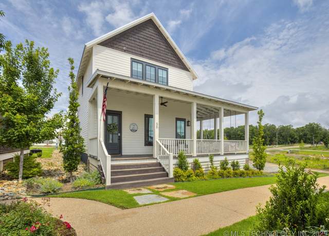 Property at 56 Center Ln N, Carlton Landing, OK 74432, 4 beds, 3.5 baths