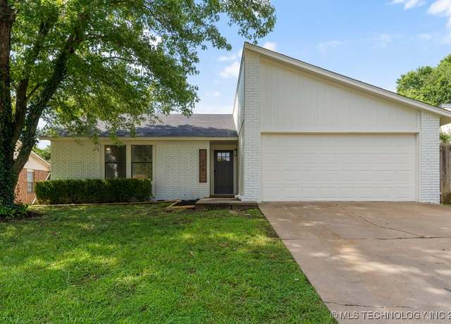 Property at 596 W 149th Pl, Glenpool, OK 74033, 3 beds, 1.5 baths