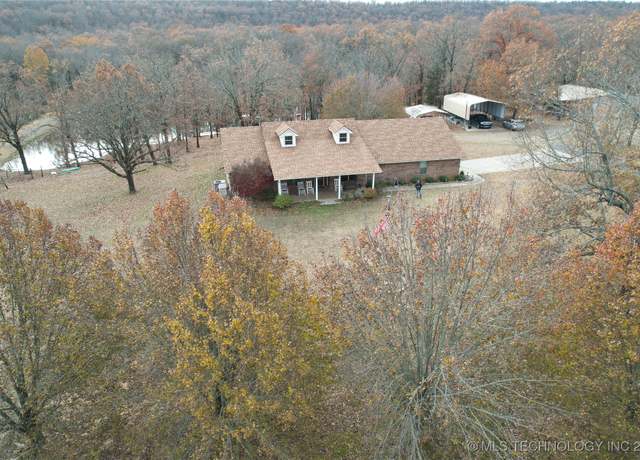 Property at 2103 W George, Pocola, OK 74902, 3 beds, 2 baths