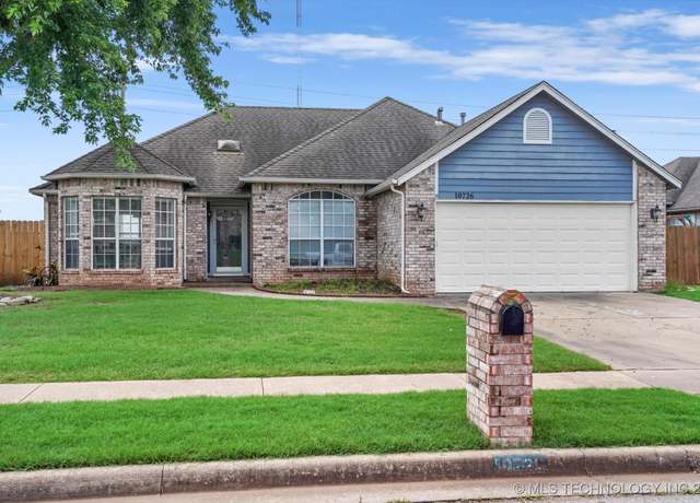 Property at 10726 E 115th Pl S, Bixby, OK 74008, 3 beds, 2 baths